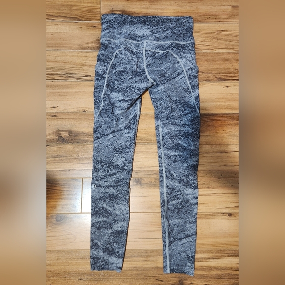 Lululemon Fast & Free Tight II - Picture 3 of 4